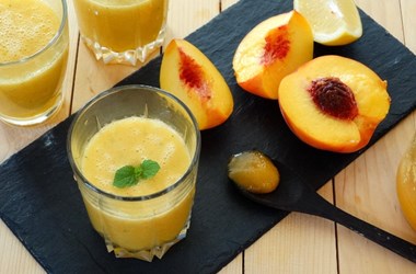 Peach and Mint Smoothie
